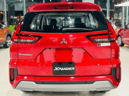 Mitsubishi Xpander sử dụng đèn hậu mới.