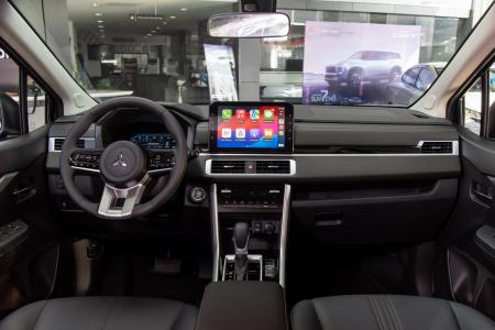 Mitsubishi Xpander AT PremiumXpander AT Premium (11)
